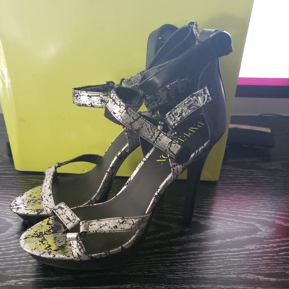 Silver and black paper Fox Women's heeled sandals - Picture 6 of 6
